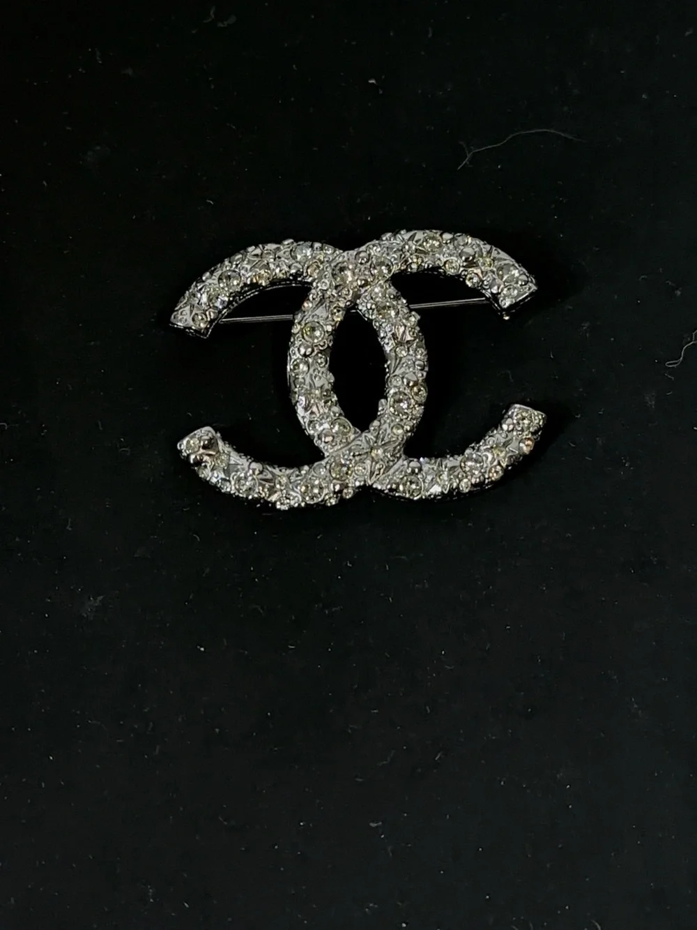 CHANEL Crystal CC Brooch - Silver
